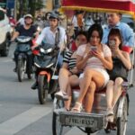 Essay on City Life in Hindi